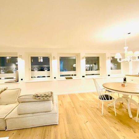 5 Minutes To At St.Stephan'S Apartment Viena Exterior foto